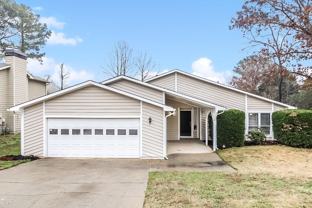 2468 Mistletoe Ln - Photo 1 of 1