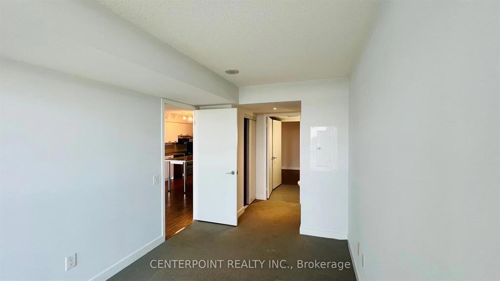 19 Singer Court - Photo 4 of 13