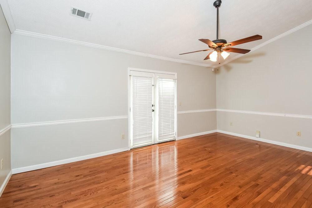 1813 Crescent Hill Dr Nw - Photo 7 of 17