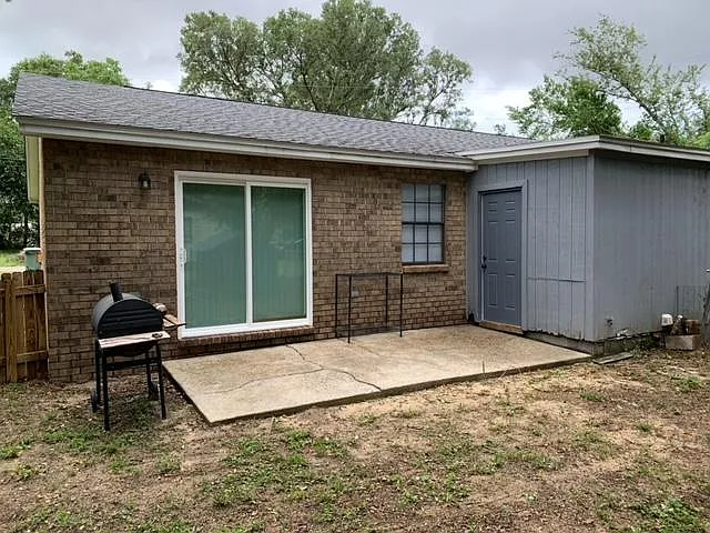 7707 Kipling St - Photo 2 of 11