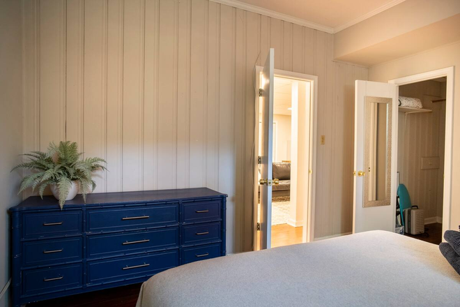 692 N Superior Ave #3 - Photo 6 of 9