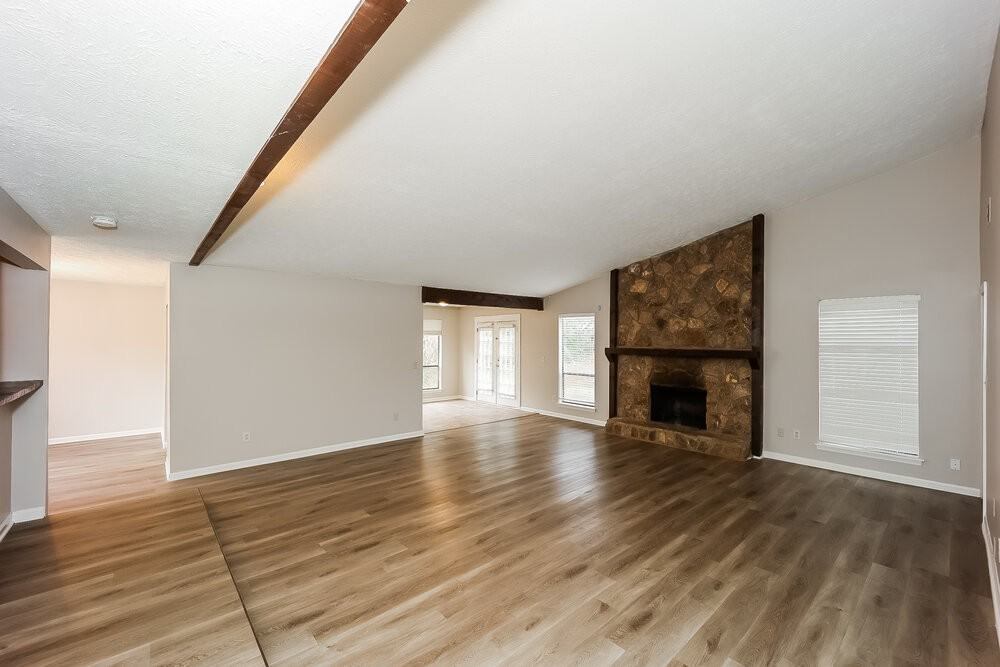 8866 Wellston Ct - Photo 5 of 16