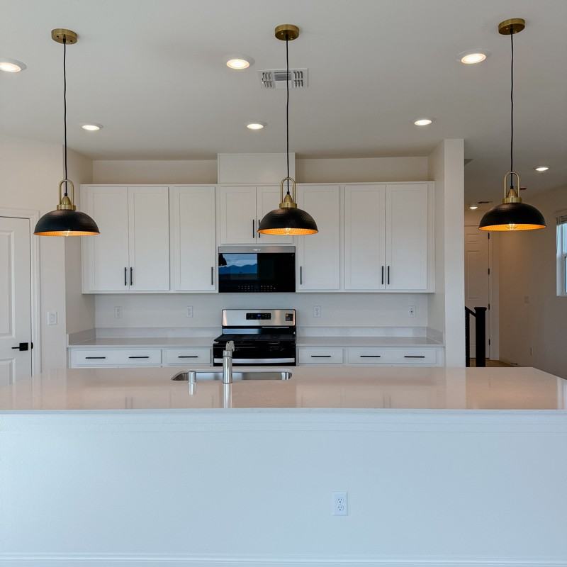 7061 Cottage Vista Avenue - Photo 4 of 22