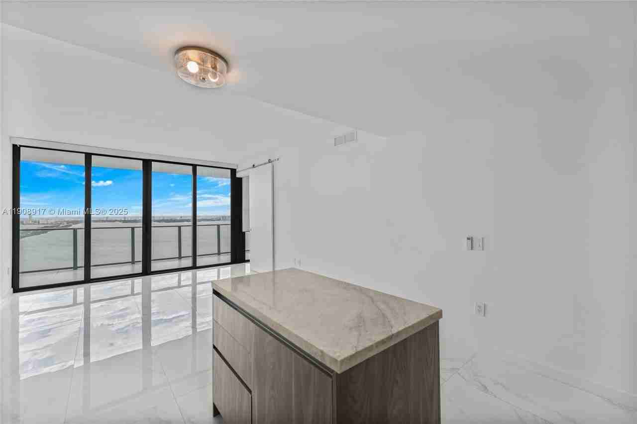 NE 32nd St & Biscayne Blvd - Photo 2 of 18