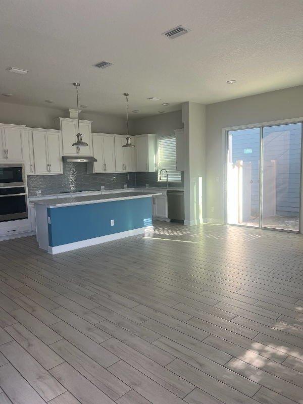 7400 Beach Walk Place - Photo 3 of 20