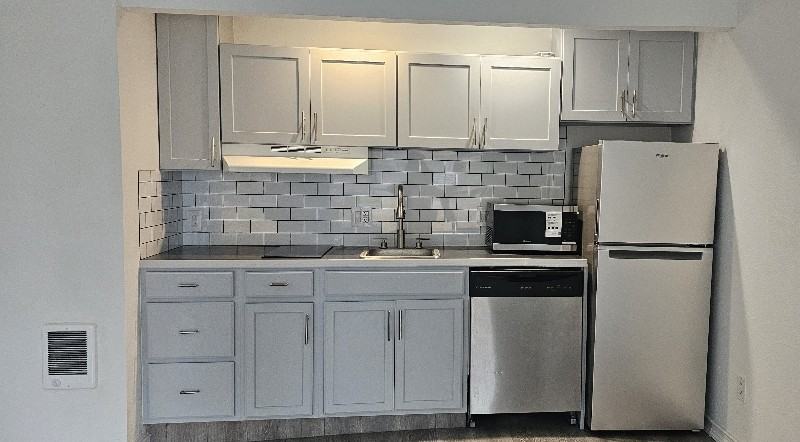 930 Northwest Chelsea Court #A - Photo 3 of 9