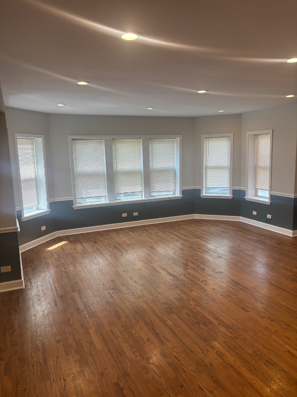 7725 S Kingston Ave #3