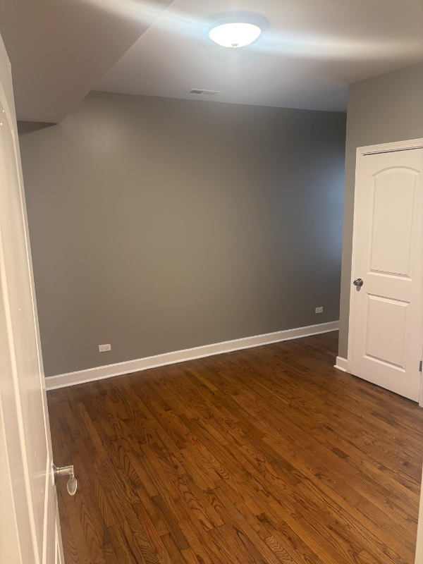 7725 S Kingston Ave #3 - Photo 7 of 9