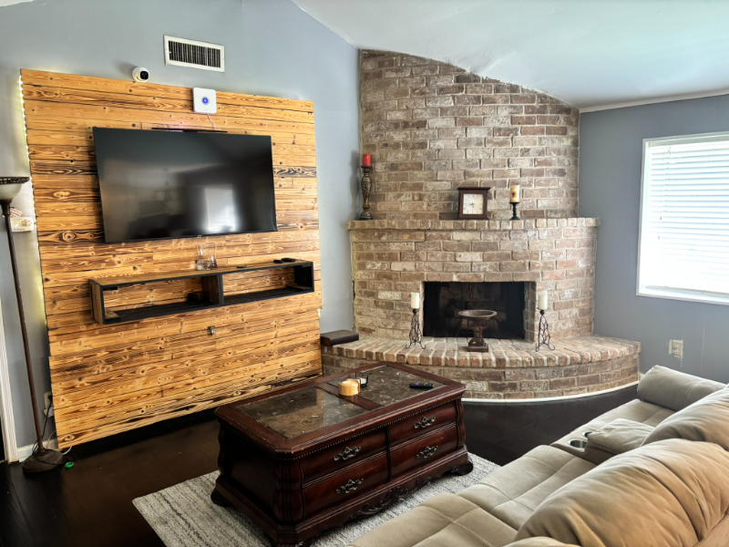 9319 Rentur Dr #9319UNIT2 - Photo 2 of 4