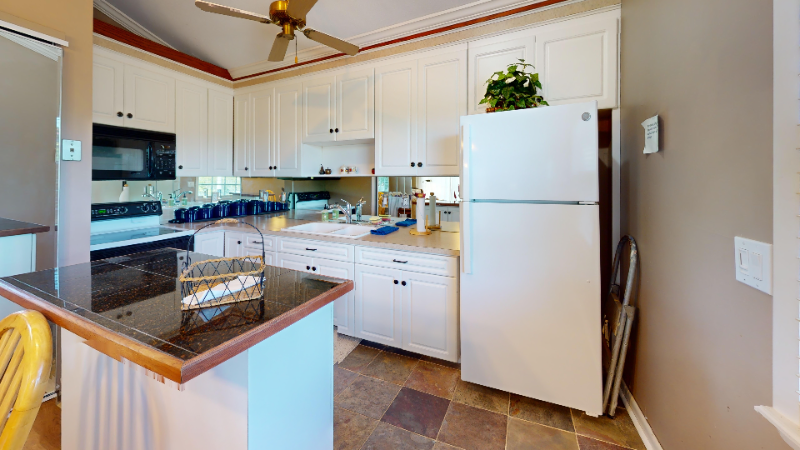 29822 Frostproof Rd - Photo 6 of 20