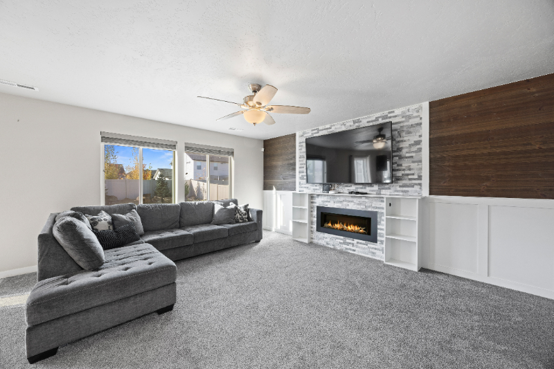 15335 Stovall Avenue - Photo 4 of 18