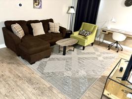 featured image of 4028 N Illinois Ave #11