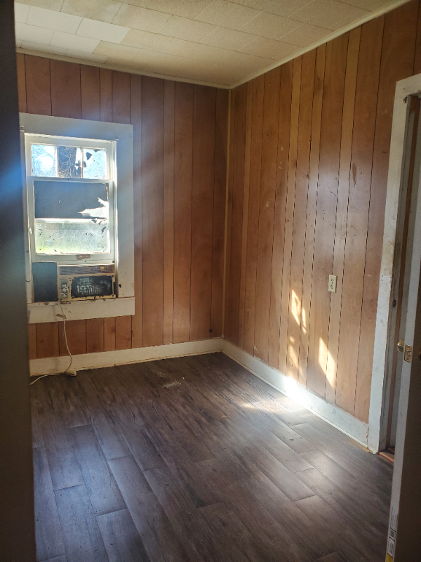 608 4th St - Photo 5 of 5