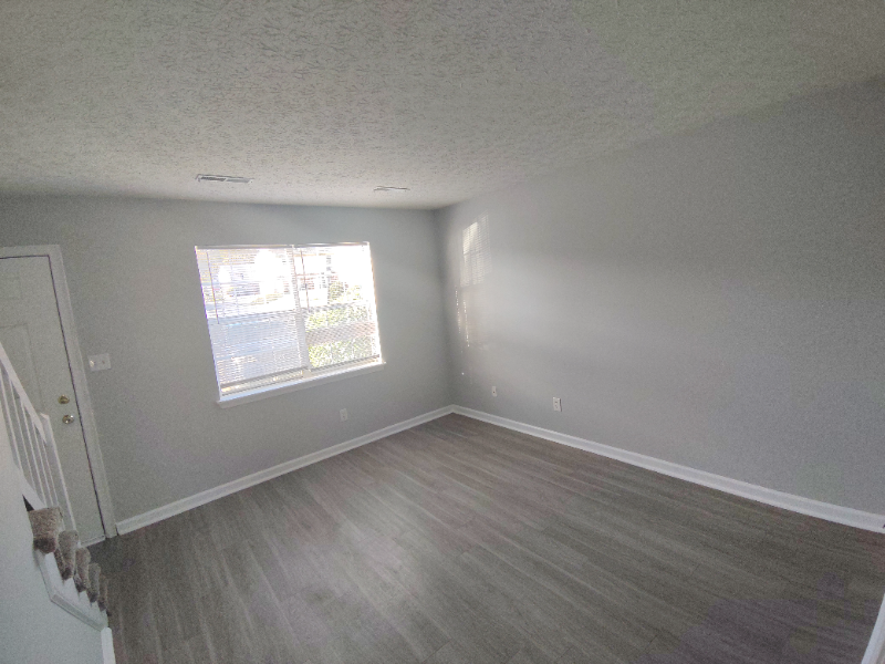 74 Ferguson Dr - Photo 2 of 11