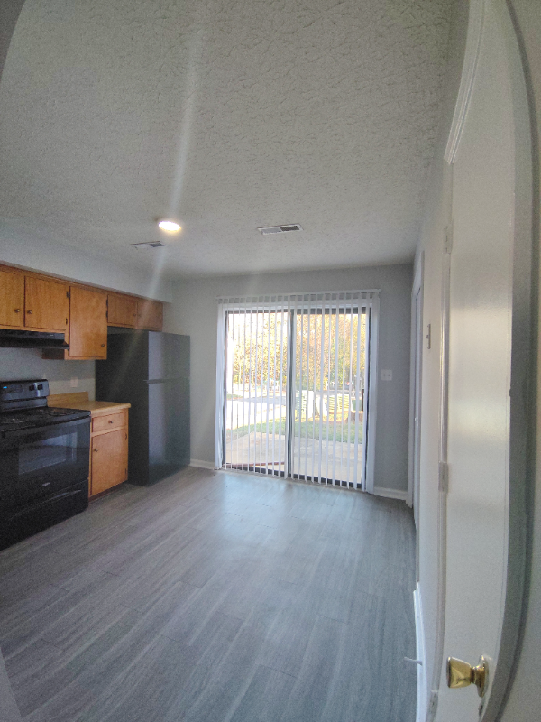 74 Ferguson Dr - Photo 3 of 11