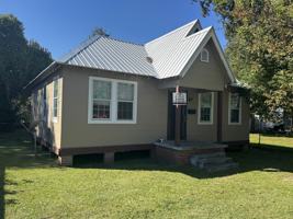 featured image of 4863 Douglas Ave