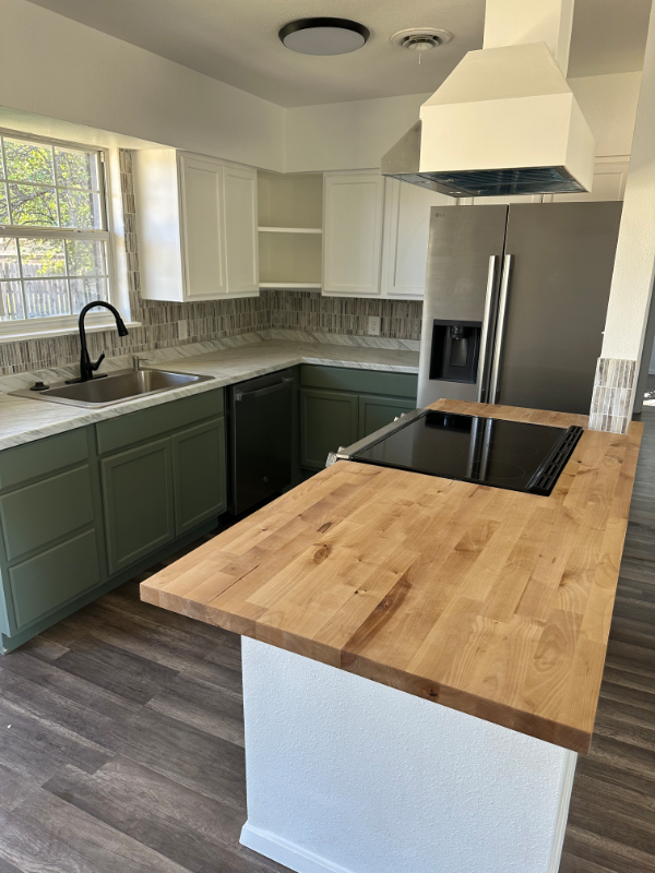 1705 Nw 48th St - Photo 3 of 9