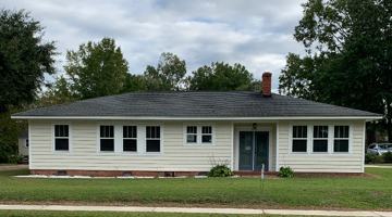 featured image of 933 W Home Ave