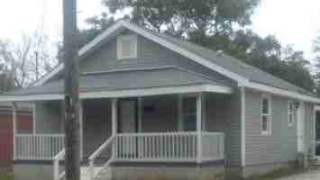 featured image of 635 N Allen Rd