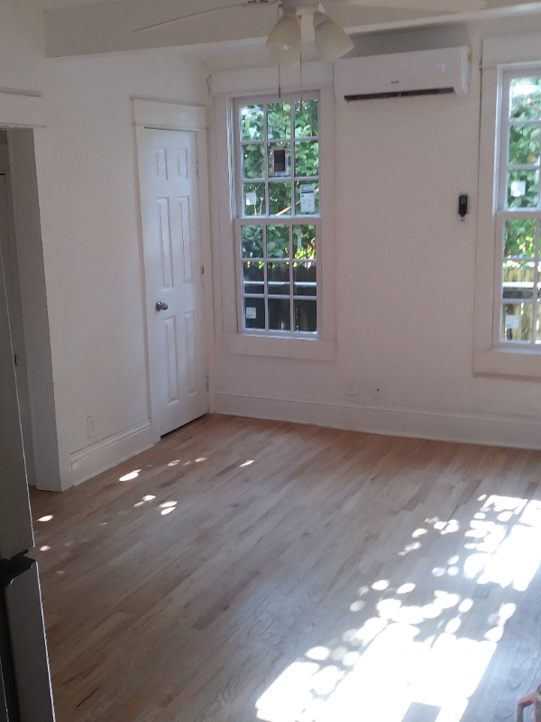 260 Saint George St #7 - Photo 2 of 10