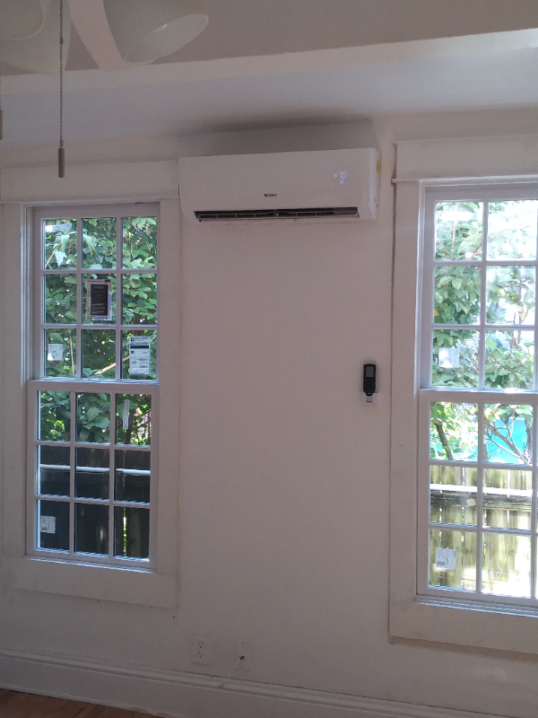 260 Saint George St #7 - Photo 3 of 10