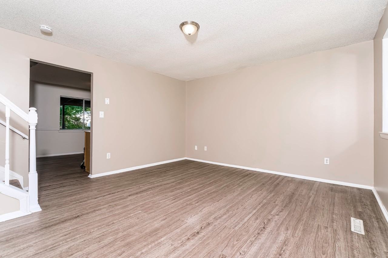 5252 Refugee Rd - Photo 5 of 16