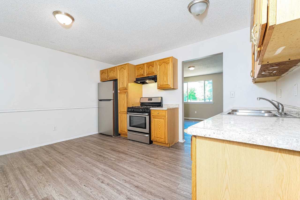 5252 Refugee Rd - Photo 7 of 16