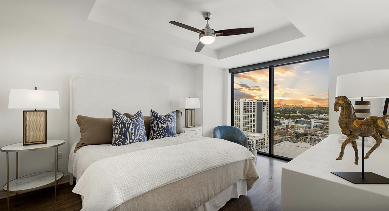 117 San Jacinto Boulevard - Photo 4 of 16