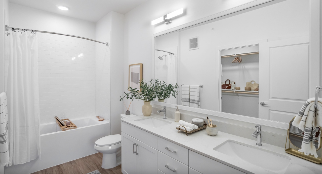 7511 Burleson Road - Photo 5 of 14