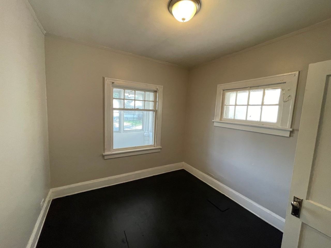 4153 East 136th Street - Photo 5 of 13