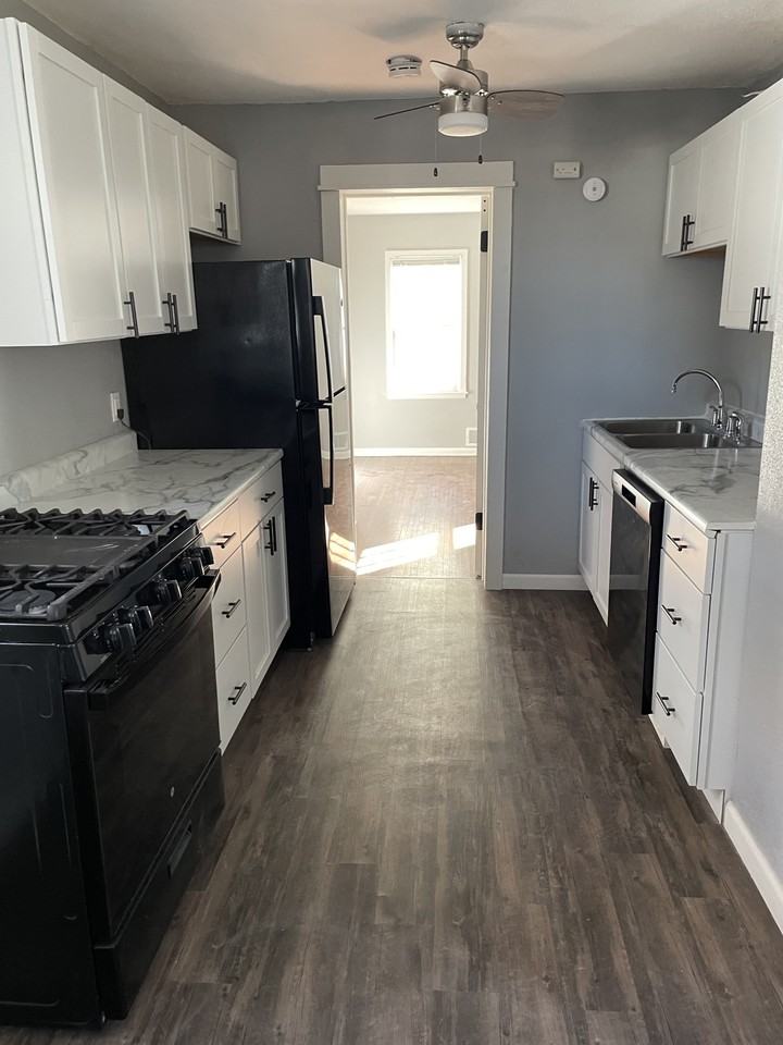 706 E Saint Germain St #NA - Photo 5 of 15