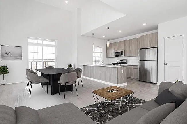 175 Quincy Court #204