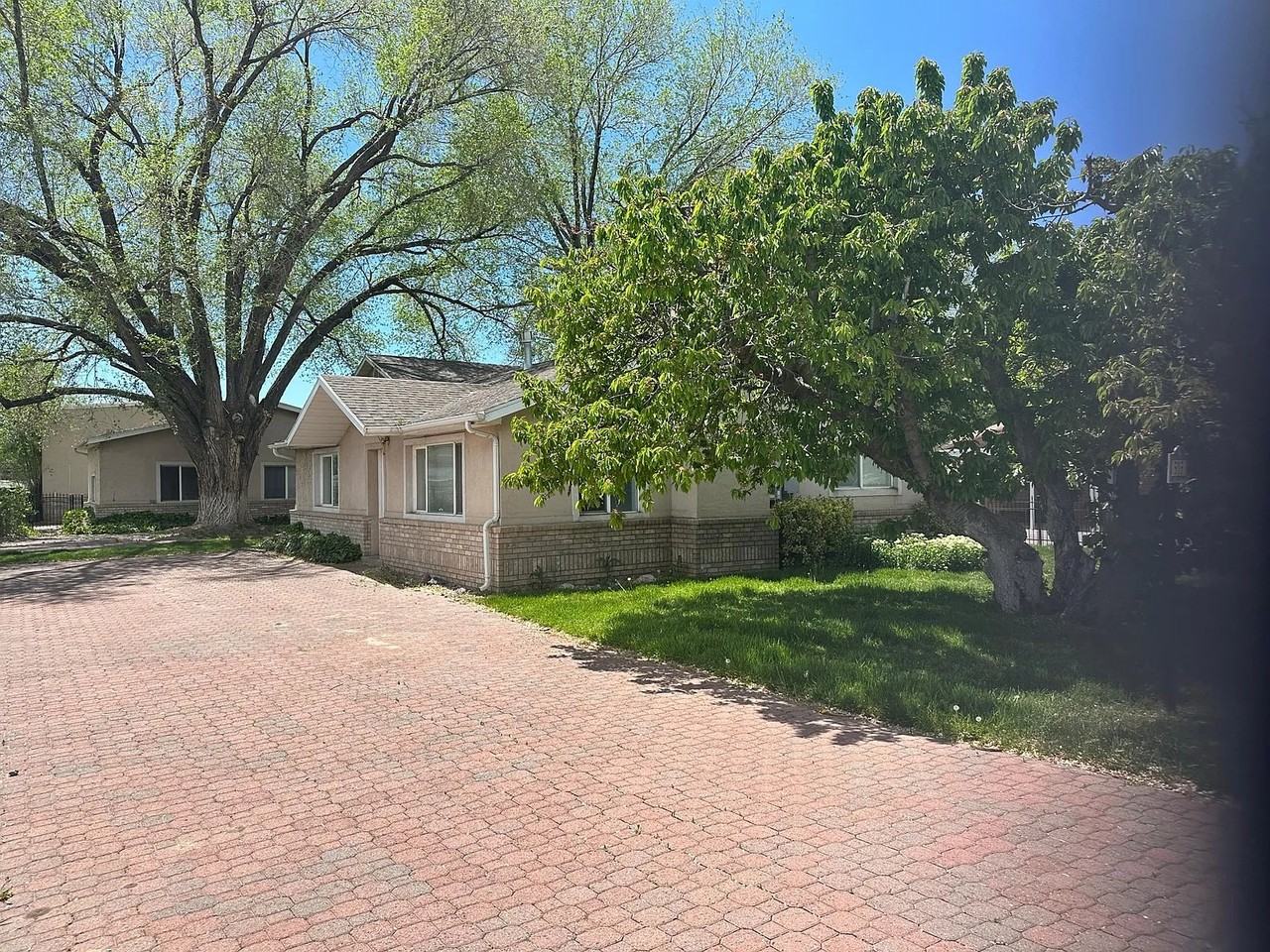 515 W 100 S #NA - Photo 2 of 38