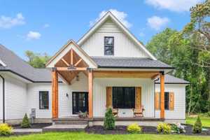 featured image of 1332 South Rd #NA