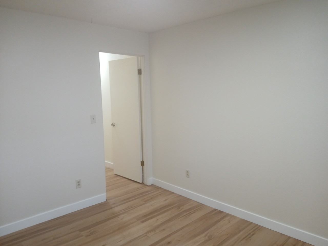 7622 Chinook Avenue #NA - Photo 2 of 19