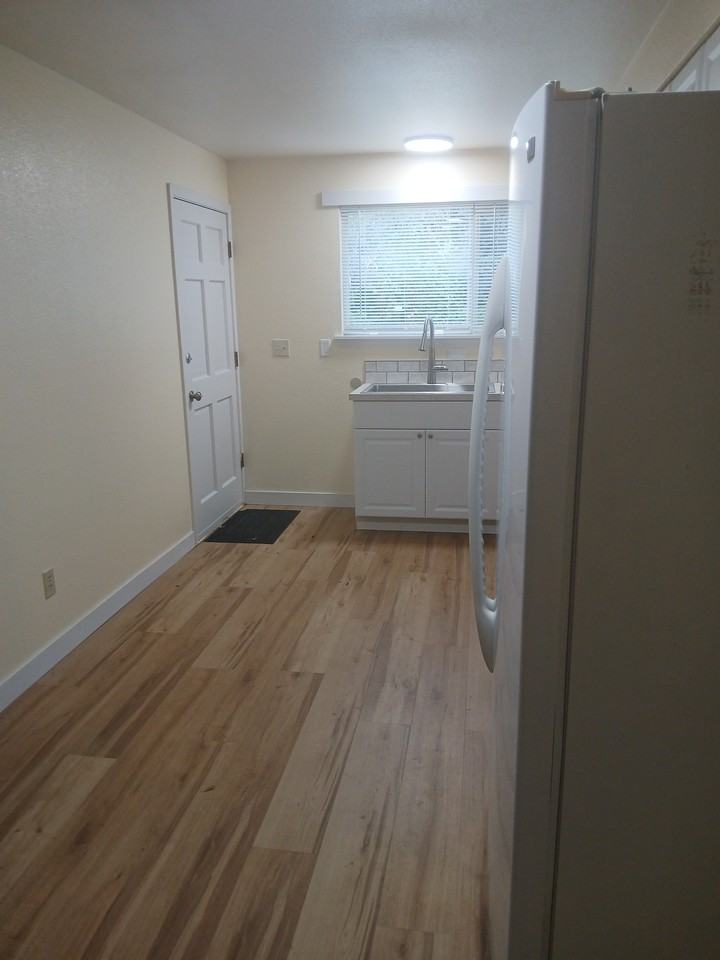 7622 Chinook Avenue #NA - Photo 7 of 19