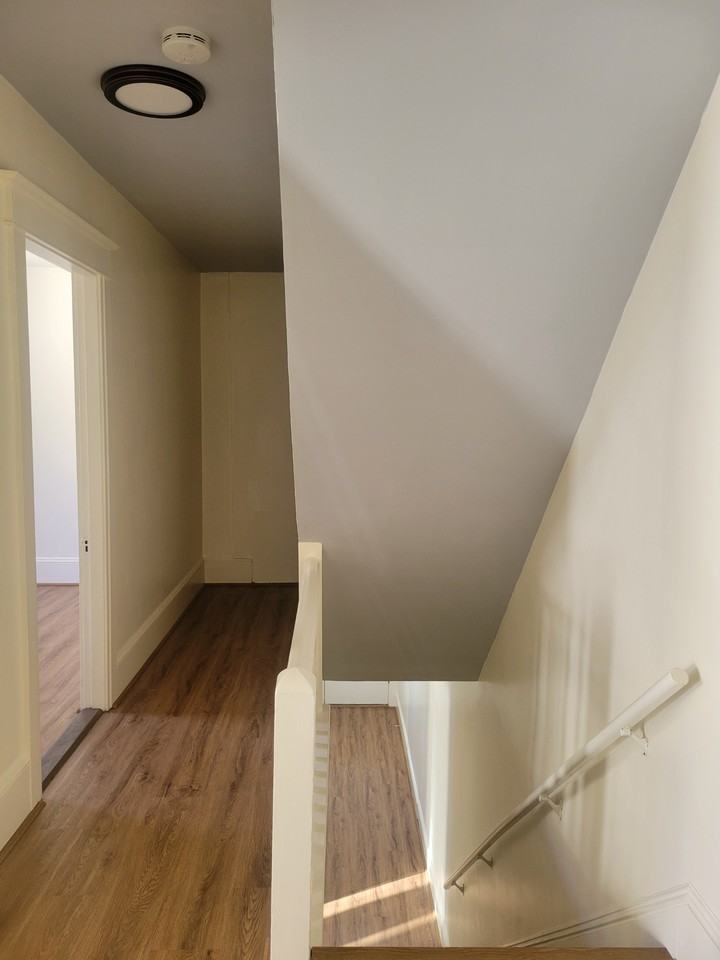 18 Willow Street #18 - Photo 5 of 9