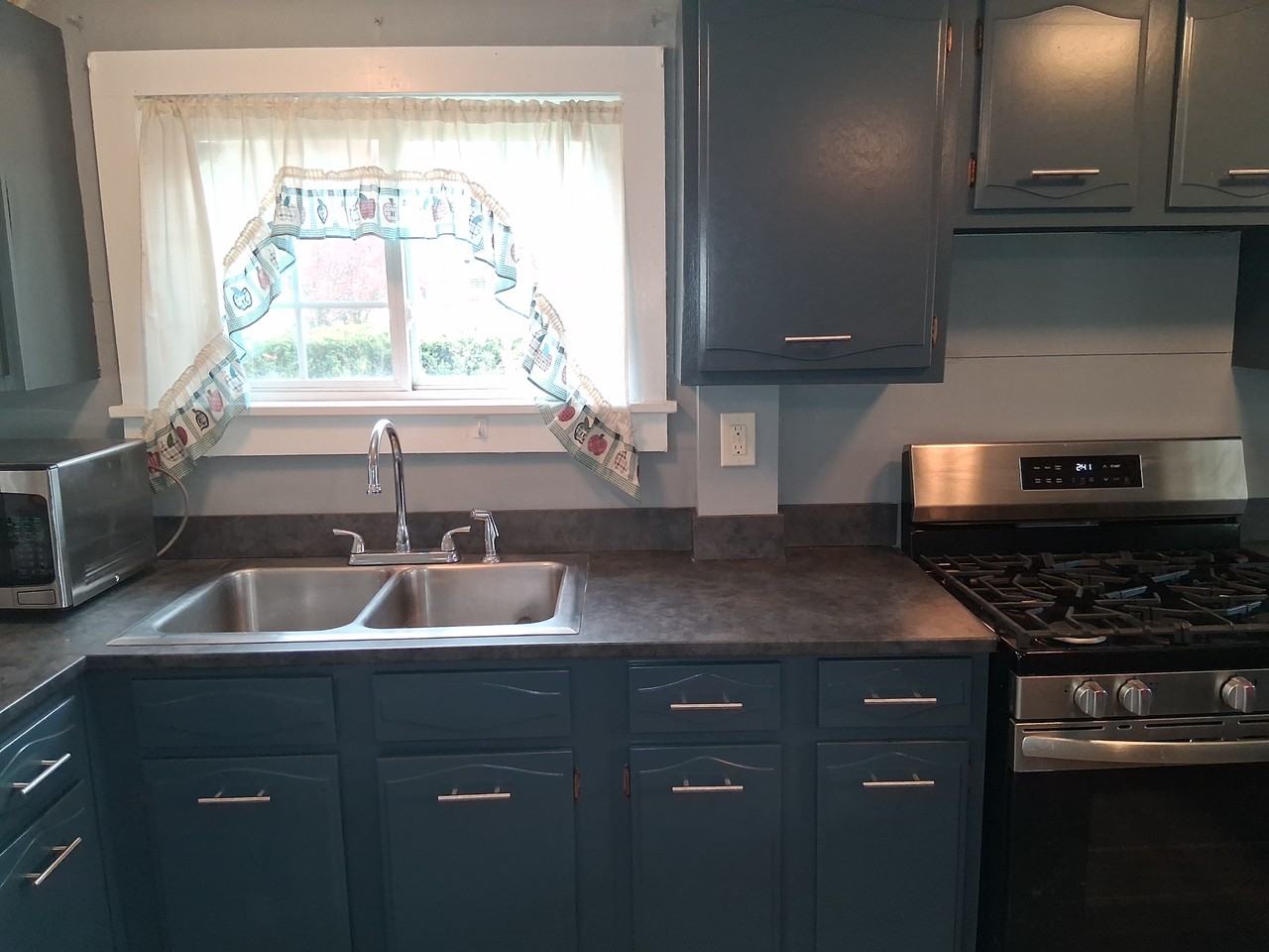 464 Main Street #3