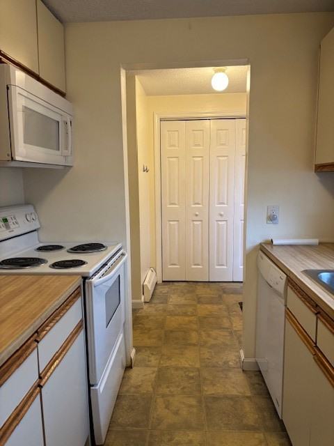 30 Great Falls Dr #30 - Photo 3 of 12