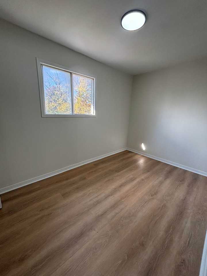 328 Campbell St #1 - Photo 7 of 9