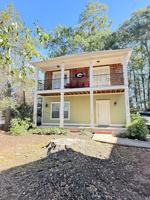 featured image of 422 First St