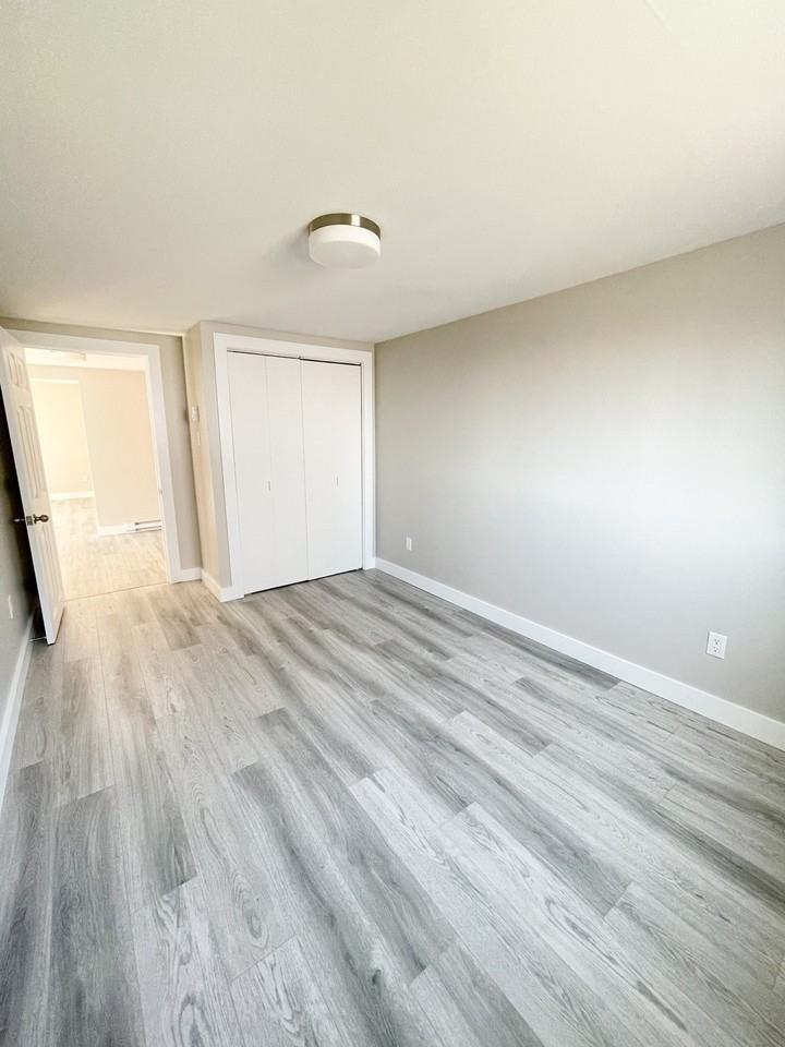 157 Ludlow Street - Photo 6 of 14