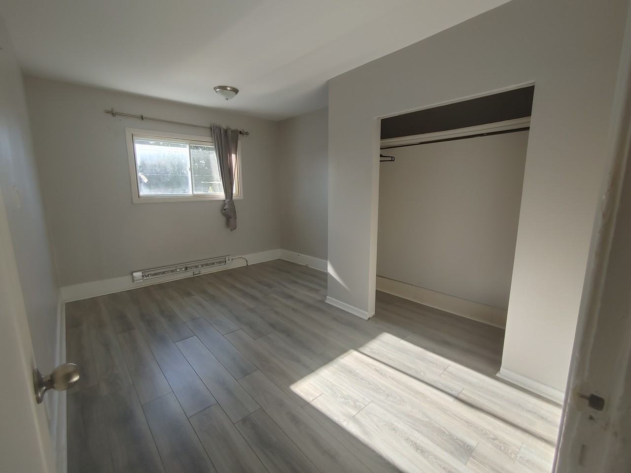 902 Elsmere Avenue - Photo 7 of 19