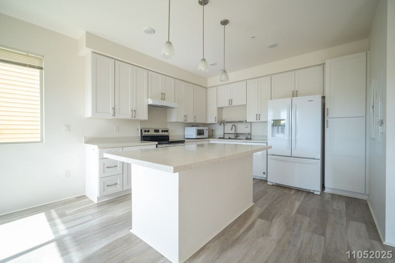 91-3575 Kauluakoko St #1207 - Photo 5 of 23