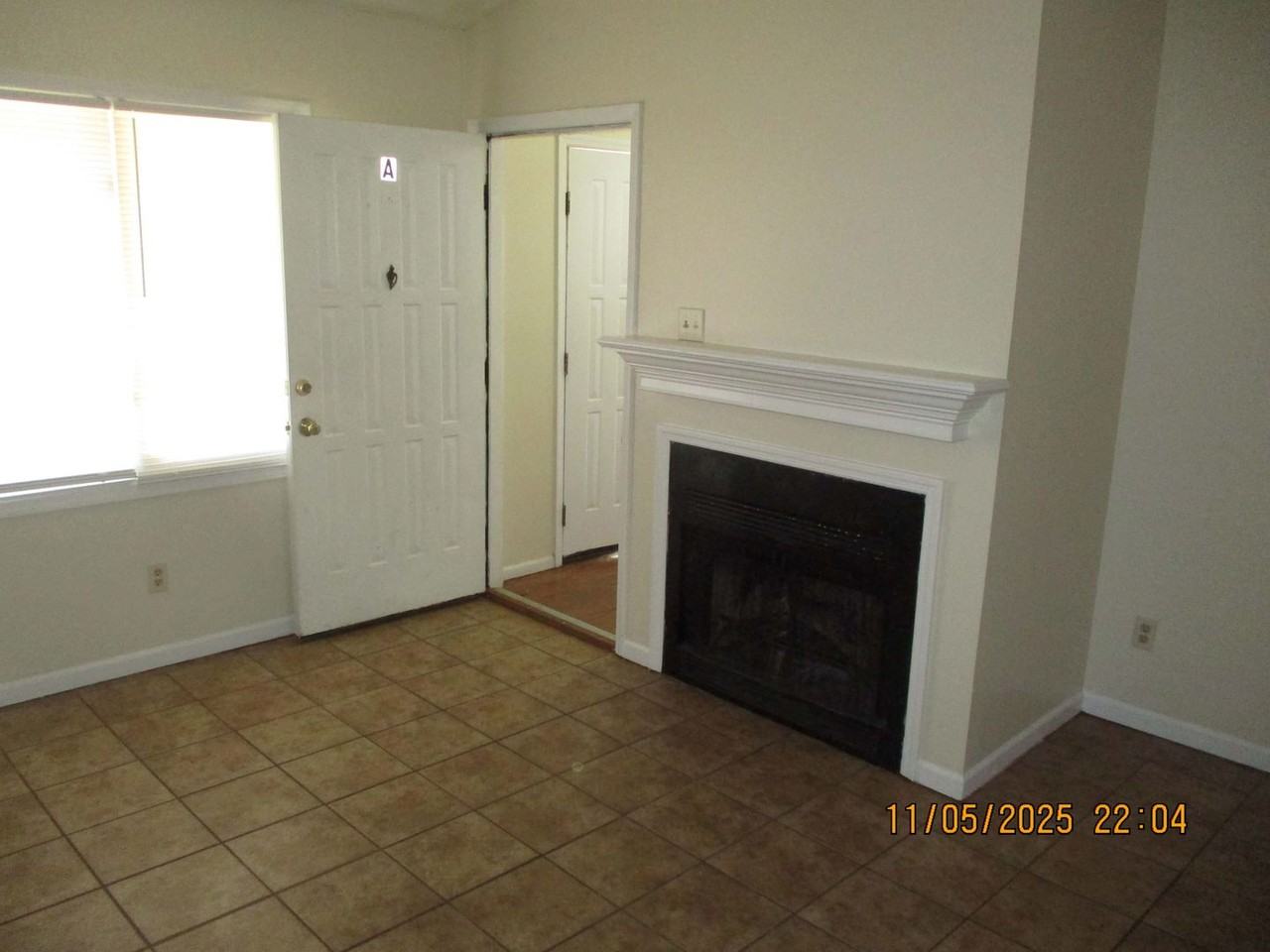 162 Pelham Dr - Photo 2 of 6