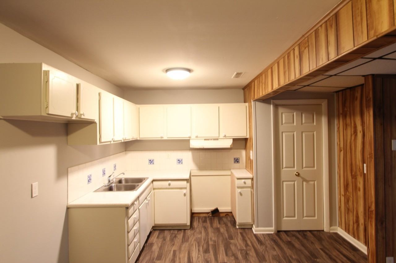 215 Von Dale Dr - Photo 4 of 15