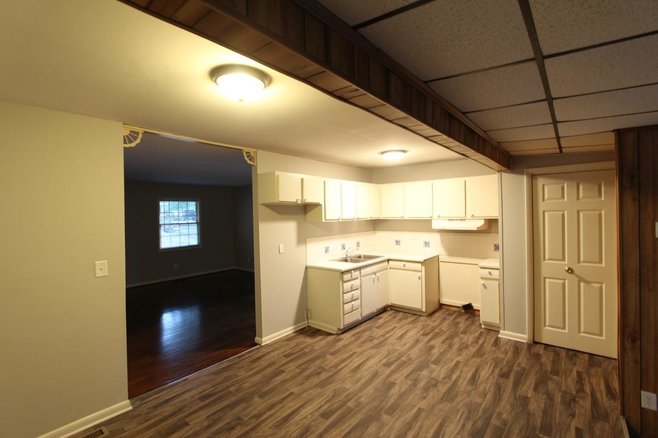 215 Von Dale Dr - Photo 5 of 15