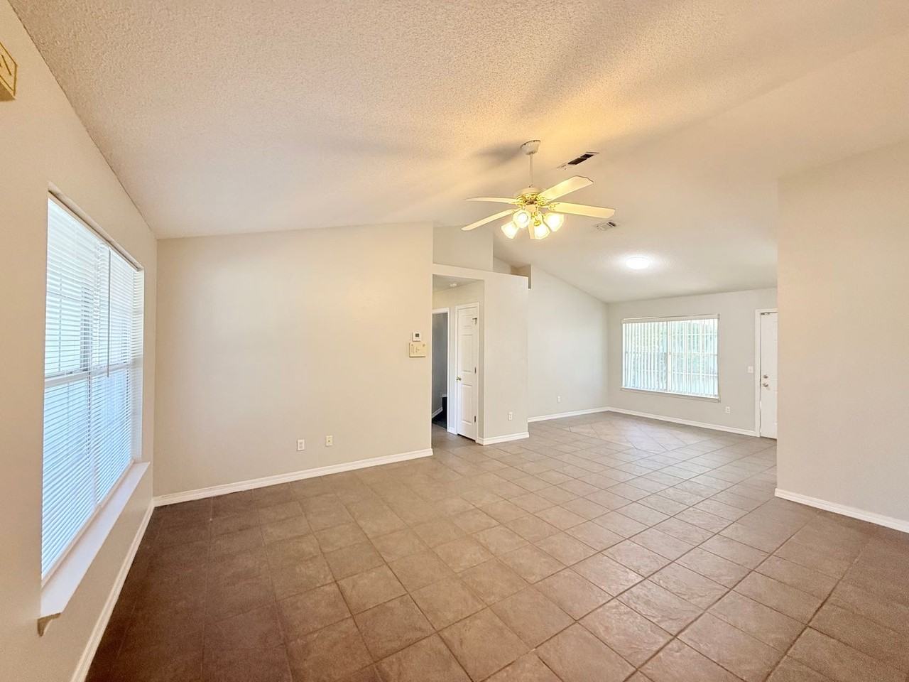 6519 Eagle Crest Dr - Photo 2 of 13