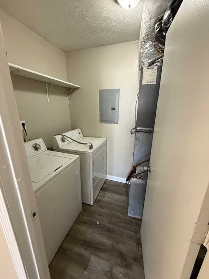 1227 W 29th St - Photo 6 of 10