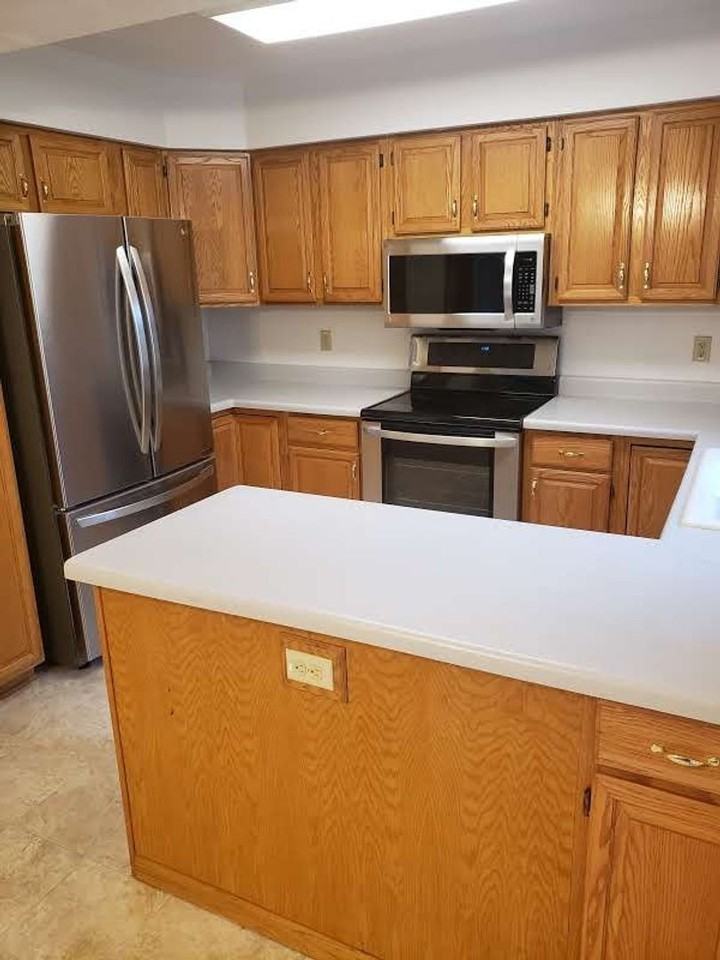 5699 Wilshire Dr - Photo 7 of 28